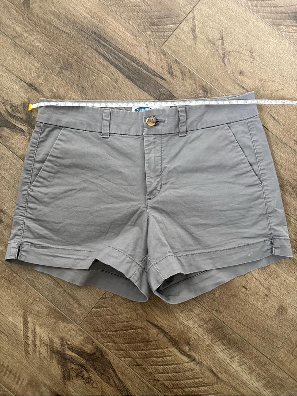 Old Navy Light Gray Women's Chino Shorts